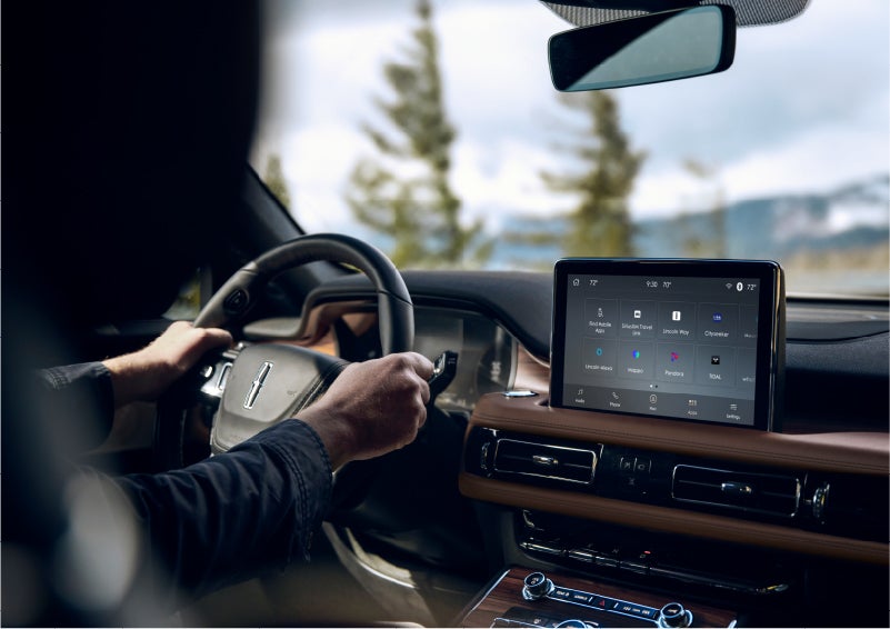 The center touch screen in a 2023 Lincoln Aviator® SUV is shown | Star Lincoln in Southfield MI