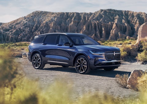 A 2024 Lincoln Nautilus® SUV is parked in a desert national park. | Star Lincoln in Southfield MI