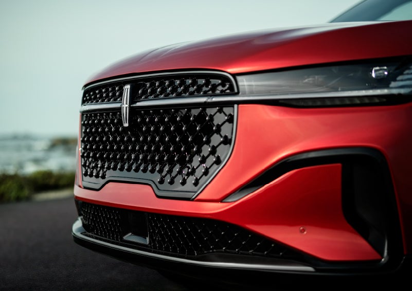 The sleek grille of a 2024 Lincoln Nautilus® SUV with the available Jet Appearance Package makes a bold statement. | Star Lincoln in Southfield MI