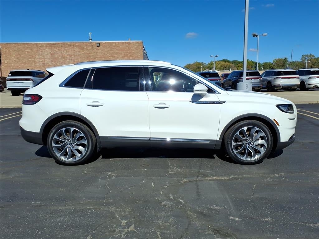 2022 Lincoln Nautilus Reserve