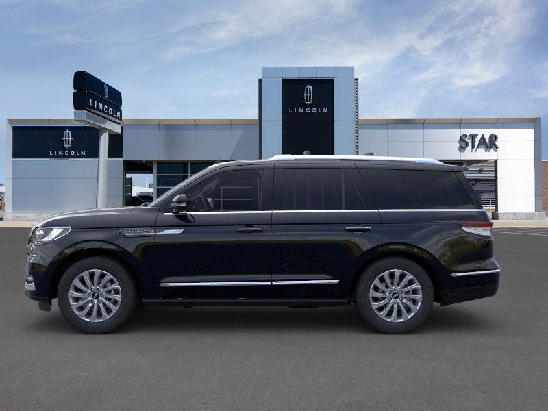 2022 Lincoln Navigator Standard