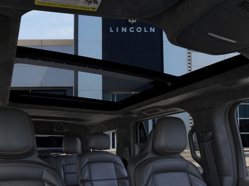 2025 Lincoln Navigator Lincoln Black Label