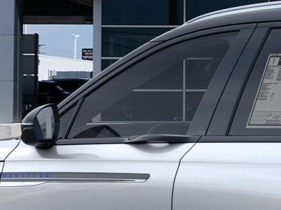 2025 Lincoln Nautilus Reserve