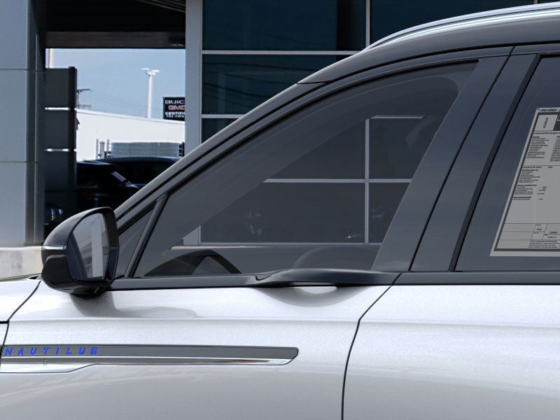 2025 Lincoln Nautilus Reserve