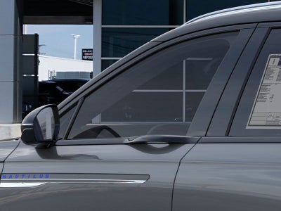 2025 Lincoln Nautilus Reserve