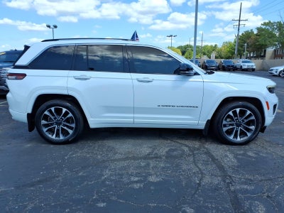 2022 Jeep Grand Cherokee Overland