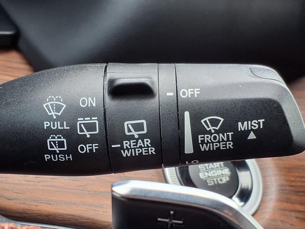 2023 Jeep Grand Cherokee Summit