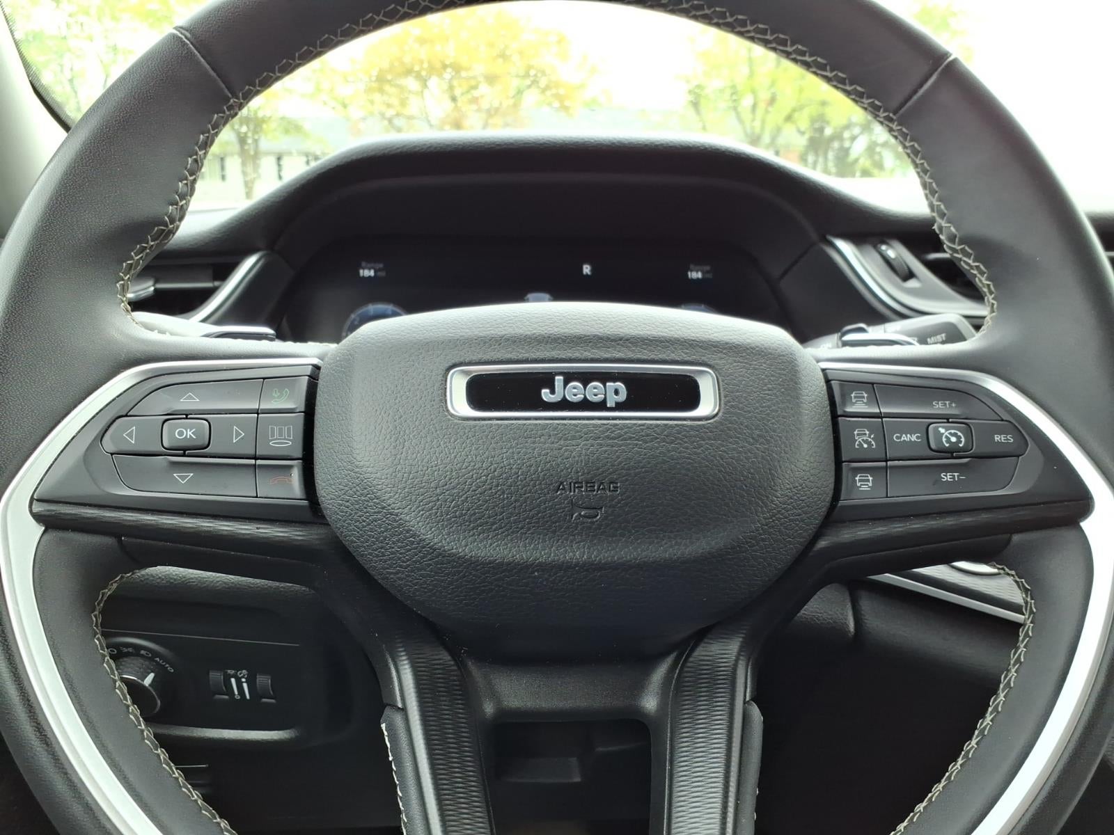 2023 Jeep Grand Cherokee L Laredo