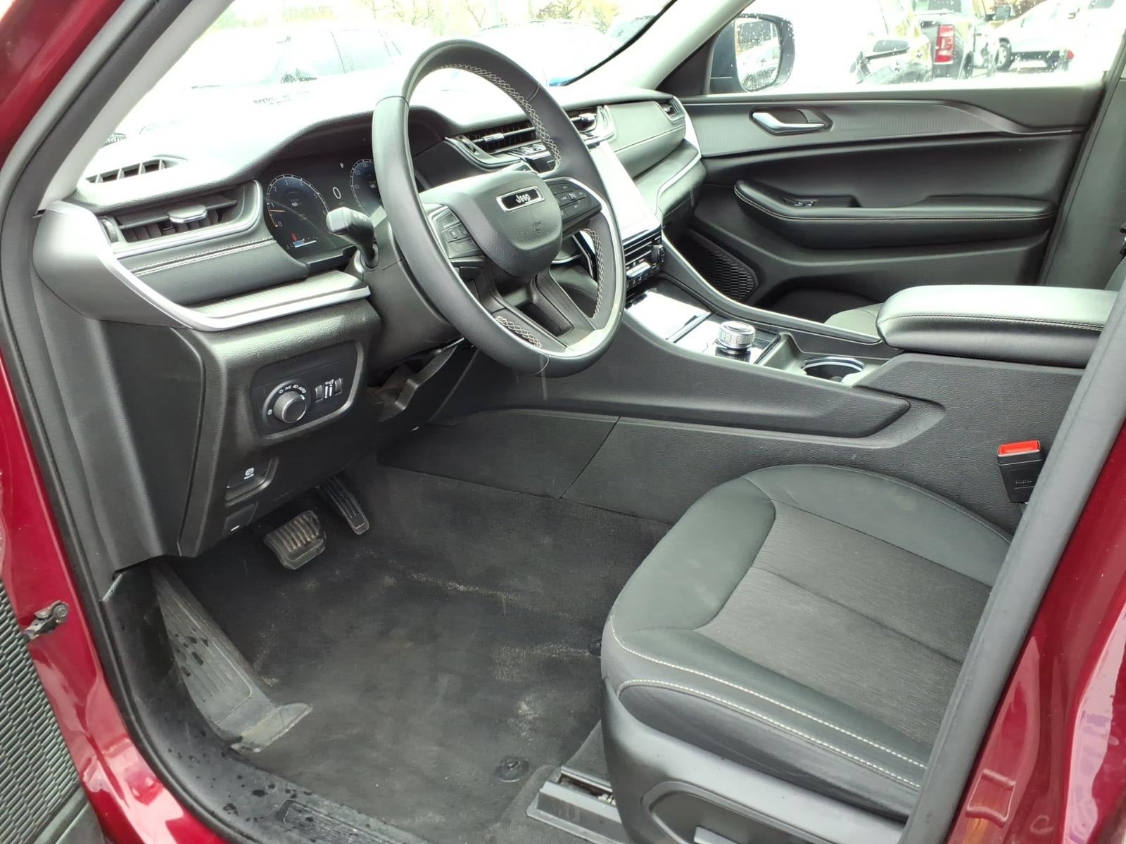 2023 Jeep Grand Cherokee L Laredo