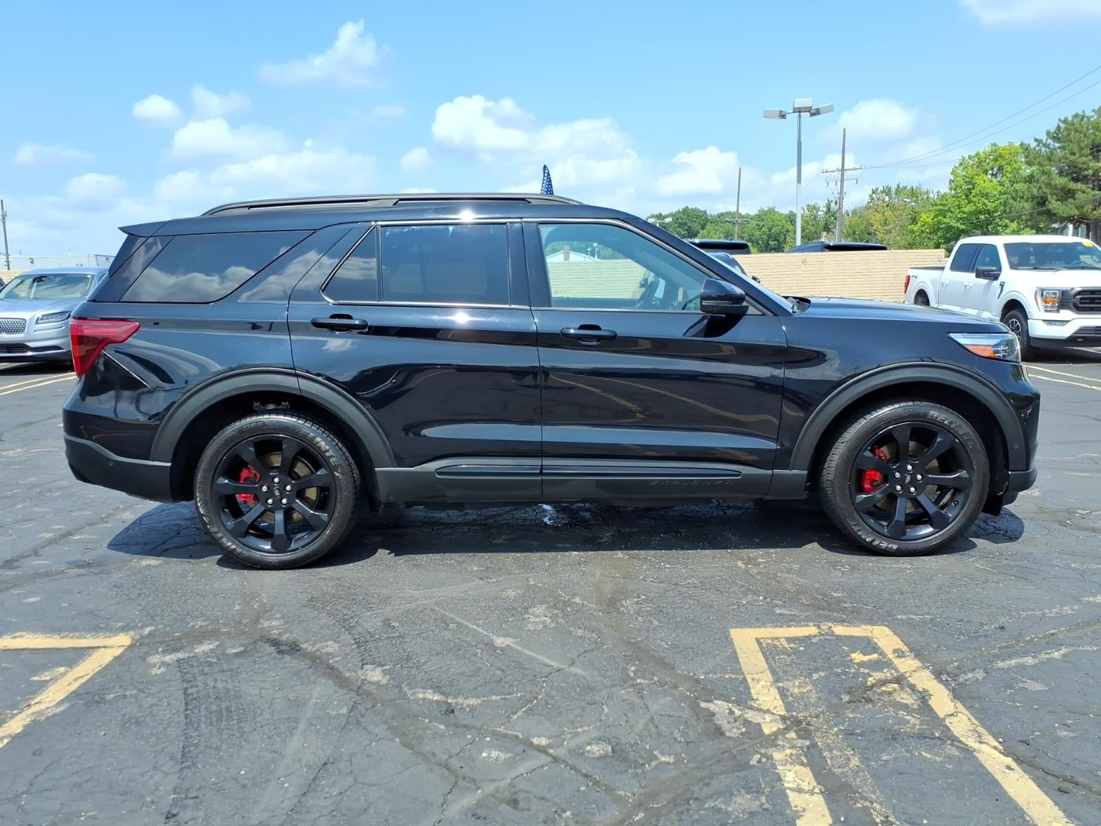 2022 Ford Explorer ST