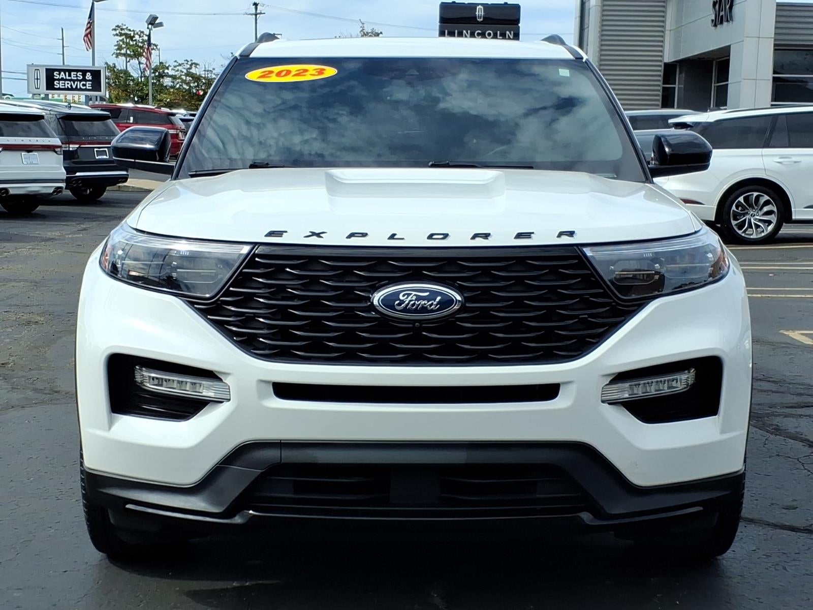 2023 Ford Explorer ST-Line