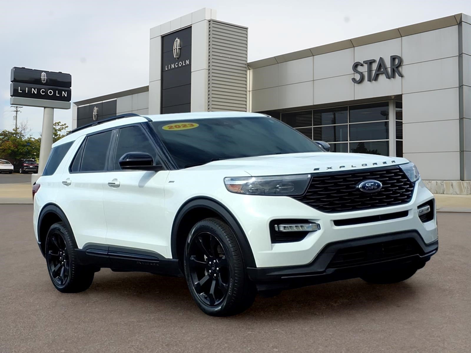 2023 Ford Explorer ST-Line