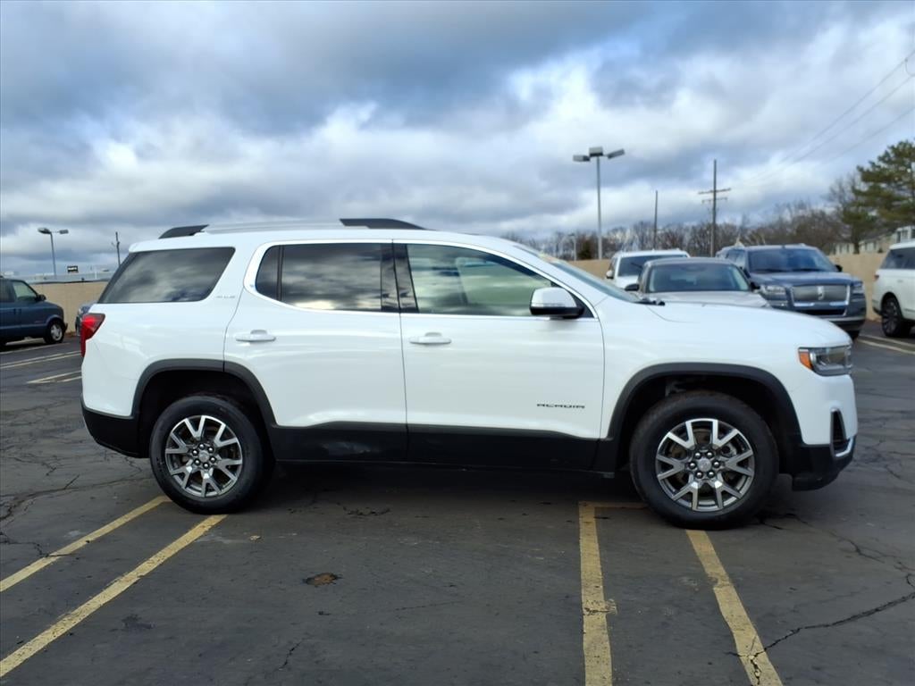 2023 GMC Acadia SLE