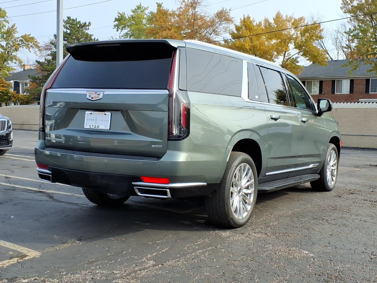 2024 Cadillac Escalade ESV Premium