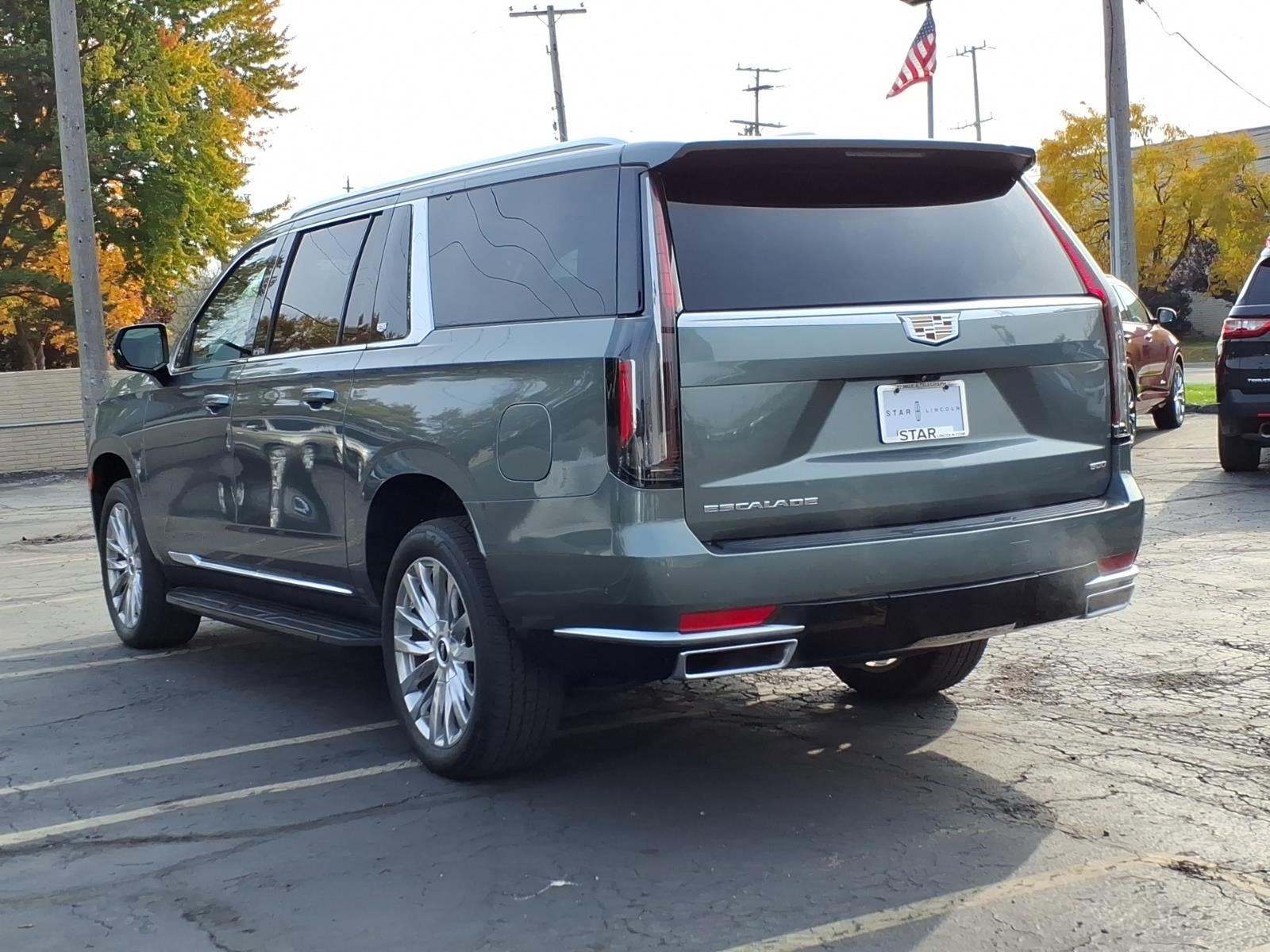 2024 Cadillac Escalade ESV Premium