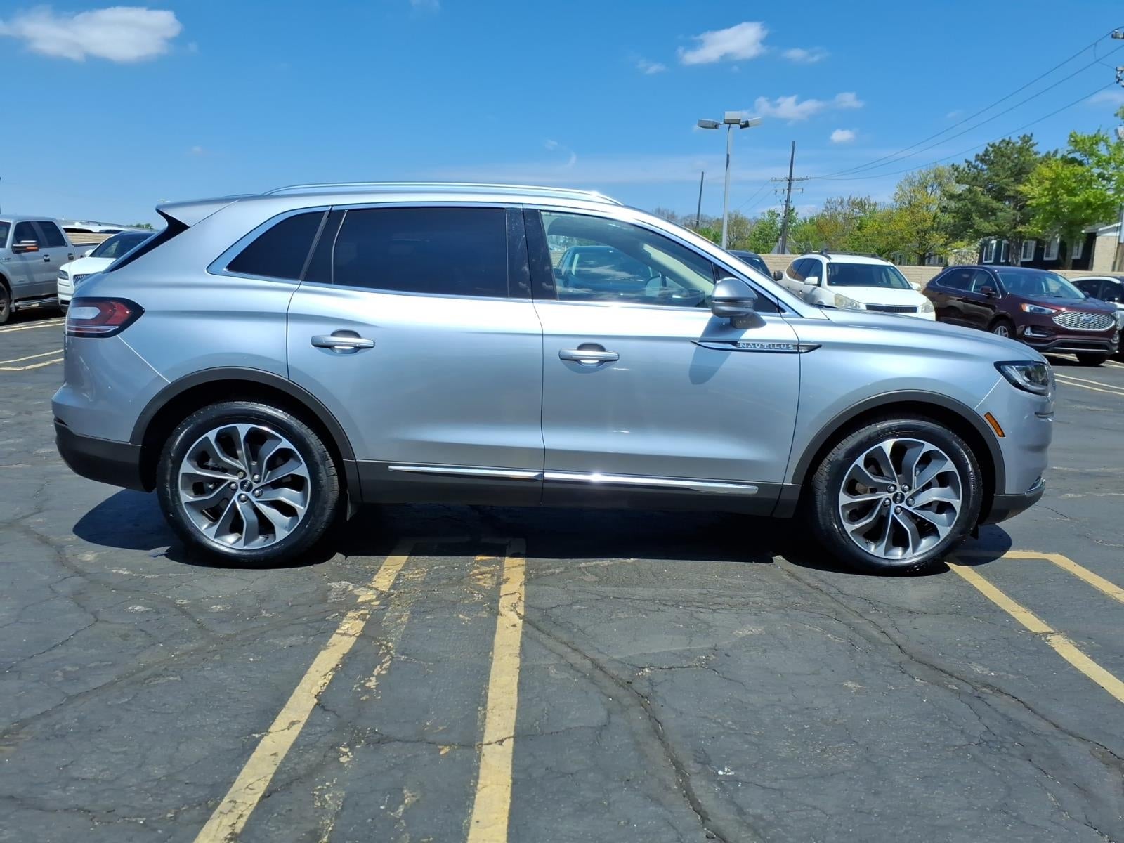 2022 Lincoln Nautilus Reserve