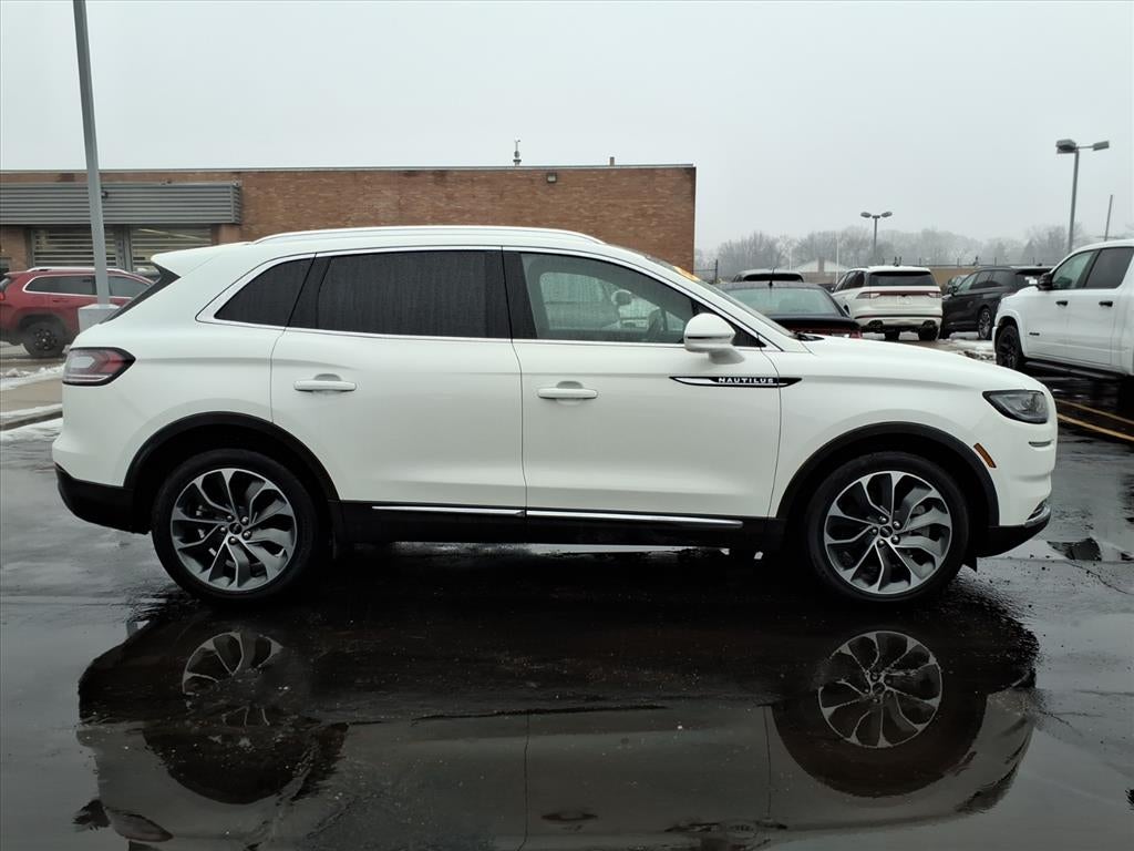 2022 Lincoln Nautilus Reserve