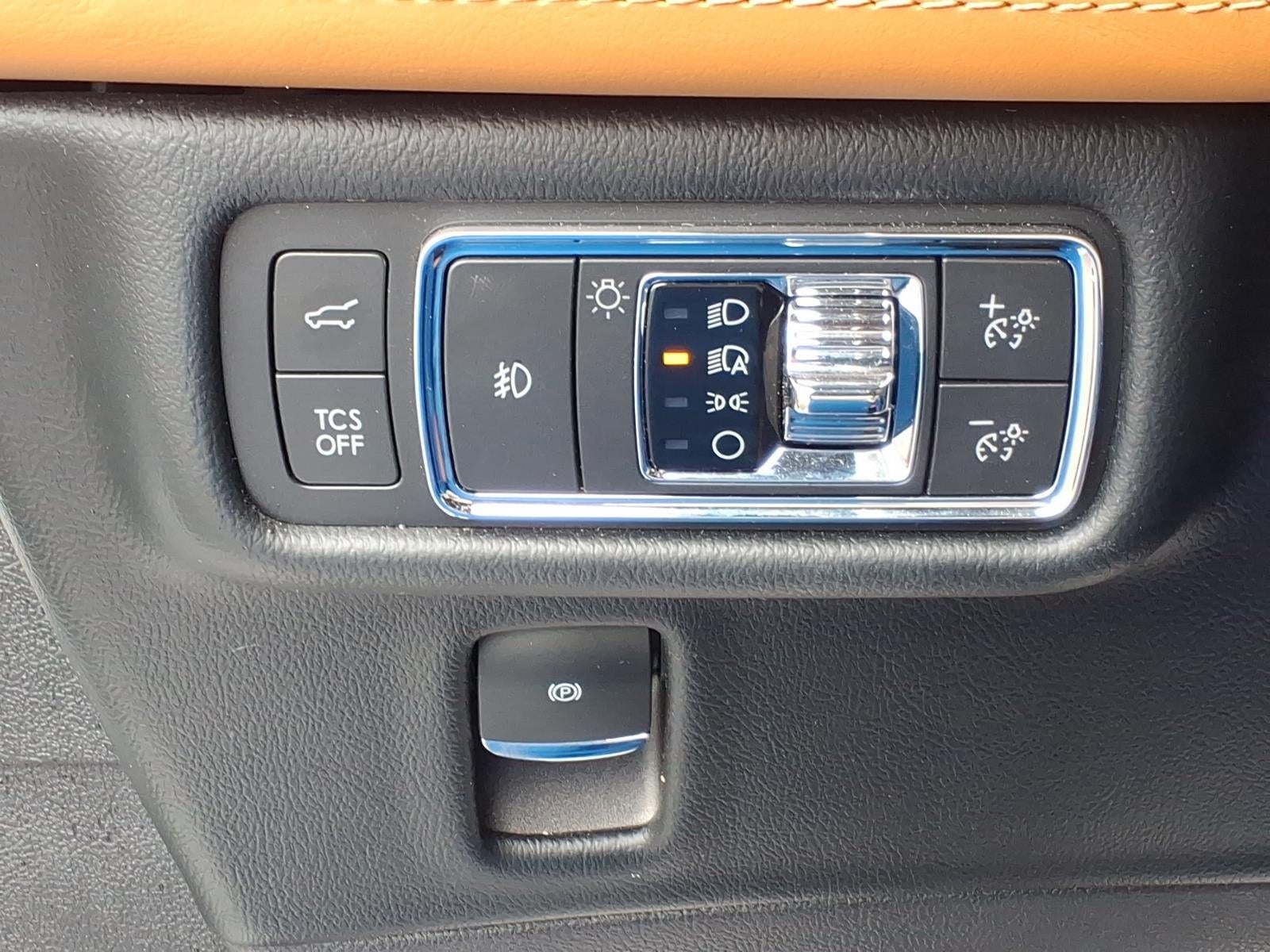 2022 Lincoln Nautilus Black Label