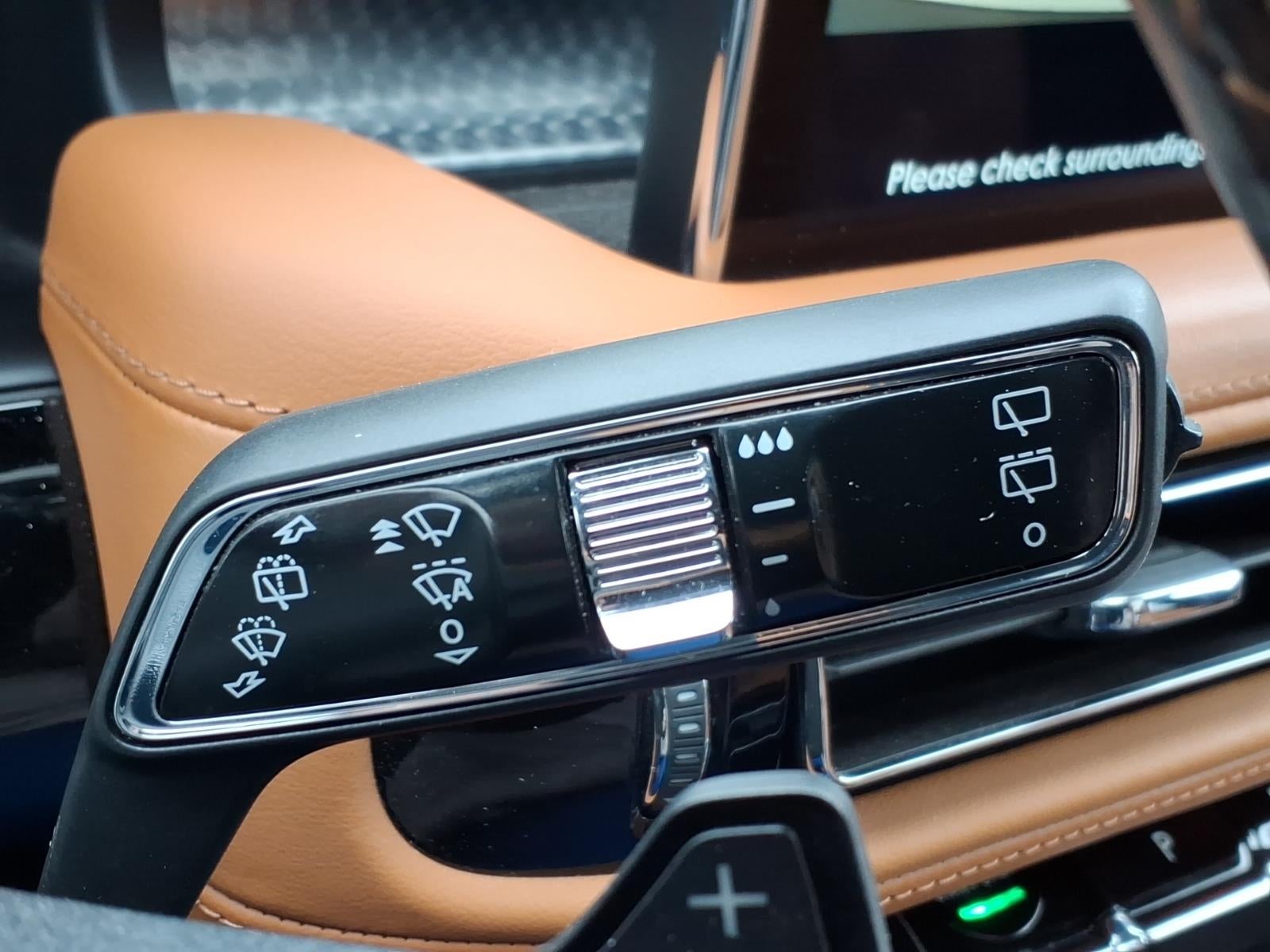 2022 Lincoln Nautilus Black Label