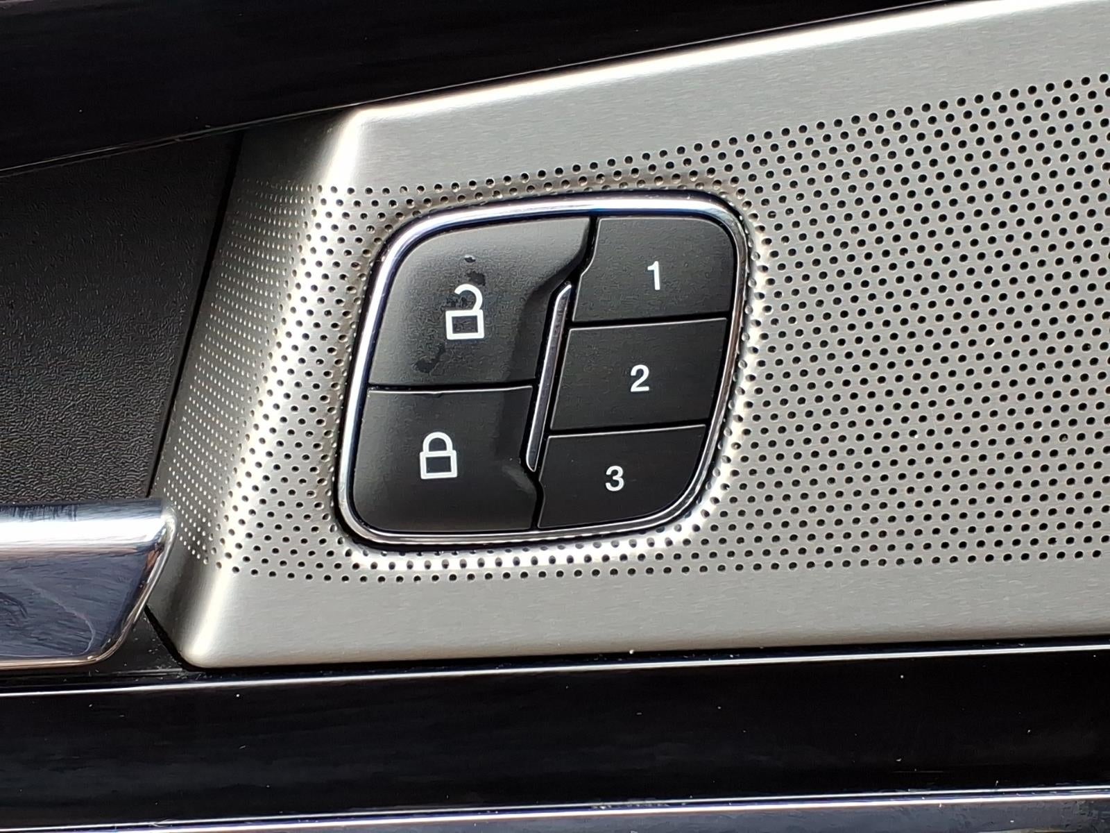 2022 Lincoln Nautilus Black Label