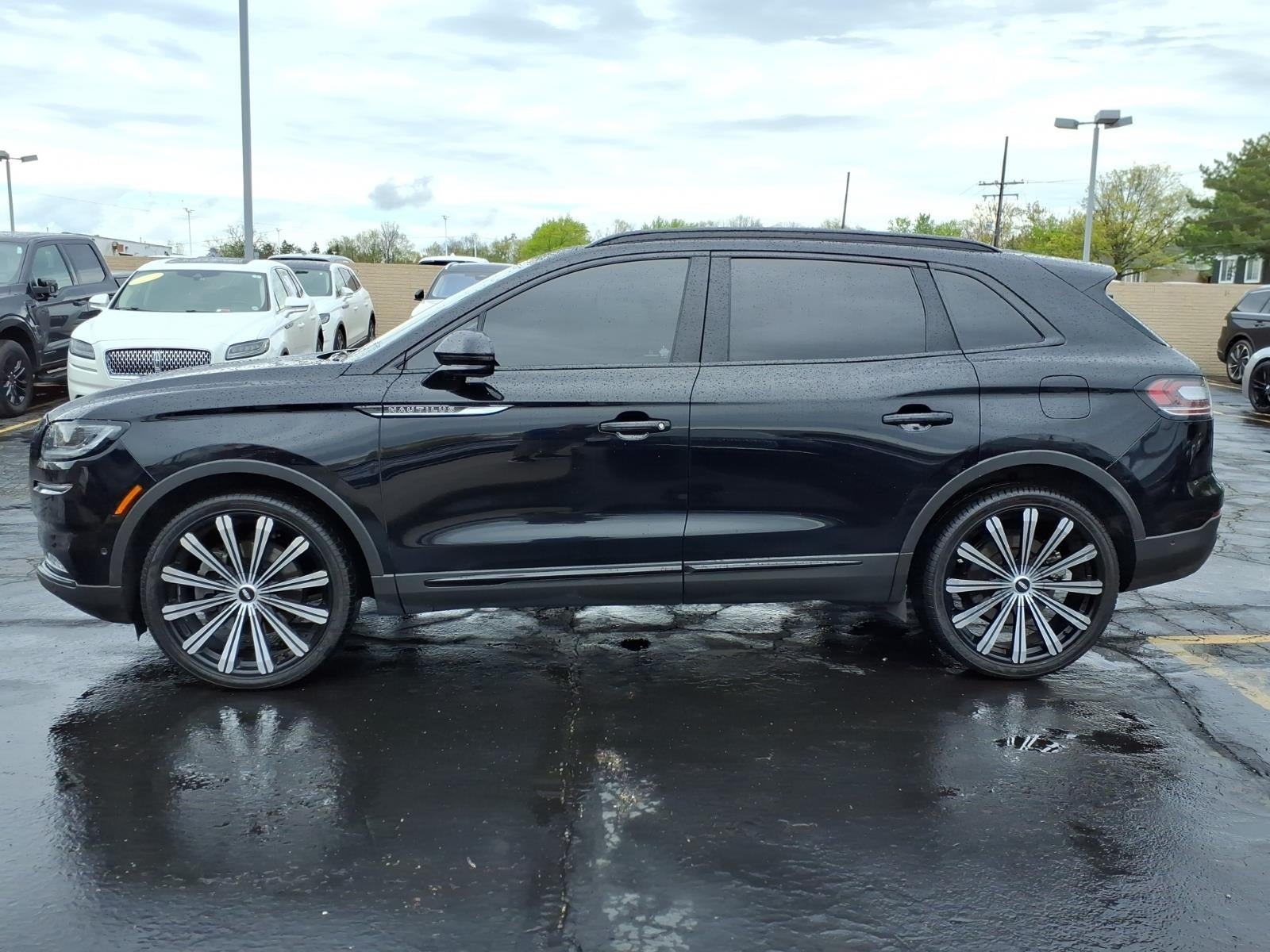 2022 Lincoln Nautilus Black Label