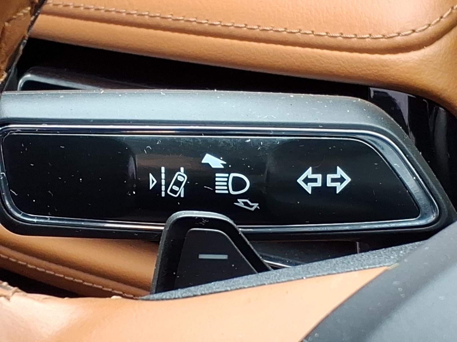 2022 Lincoln Nautilus Black Label