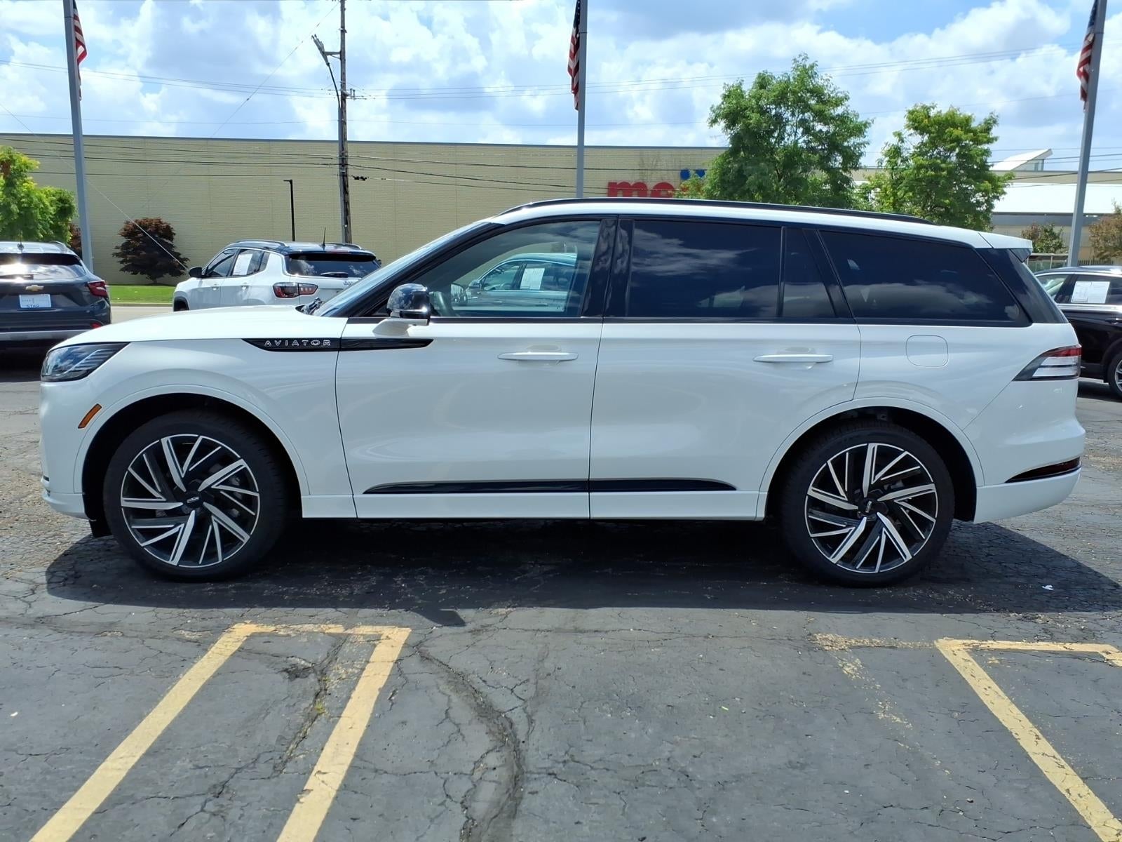2025 Lincoln Aviator Black Label