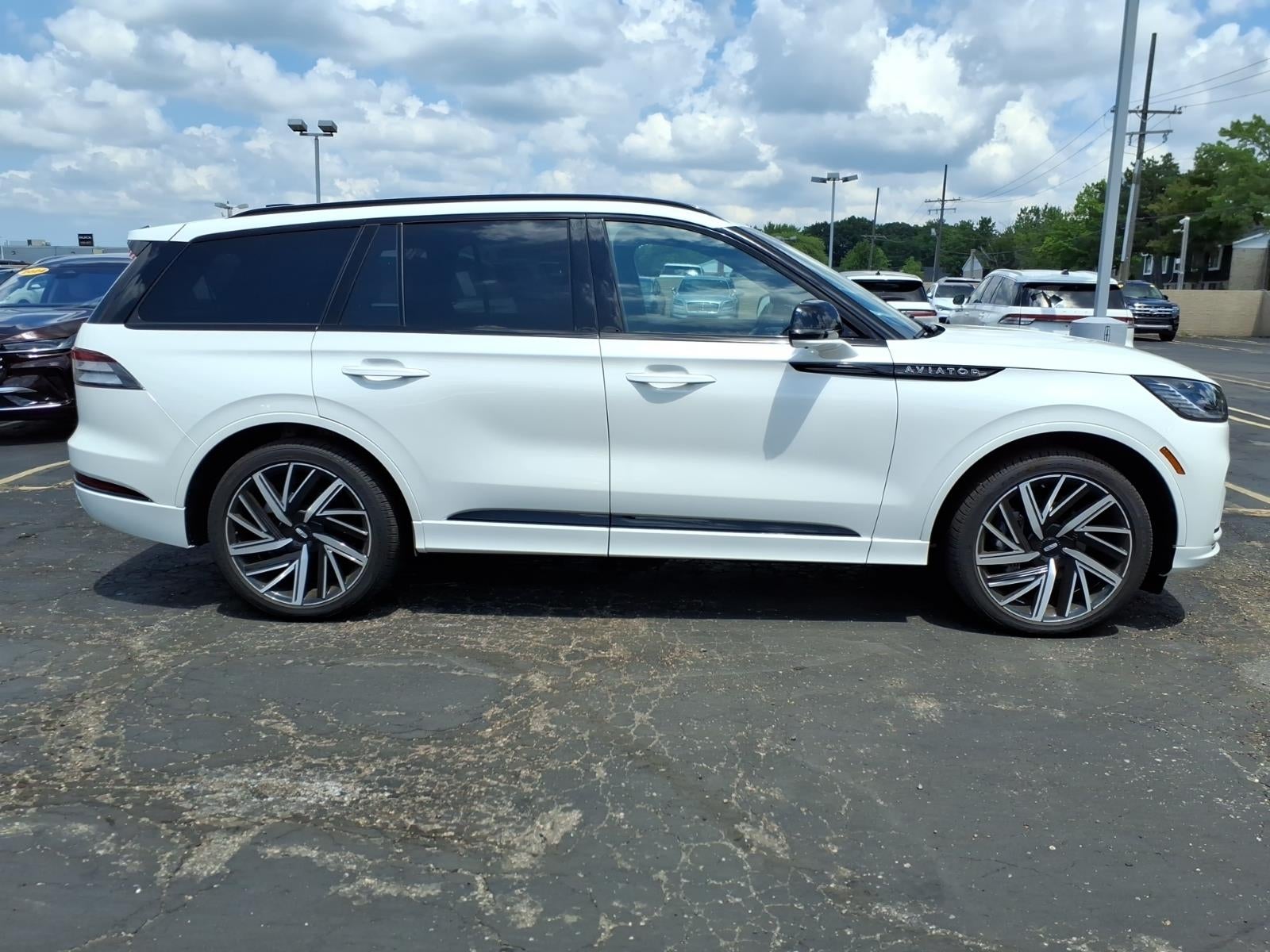 2025 Lincoln Aviator Black Label