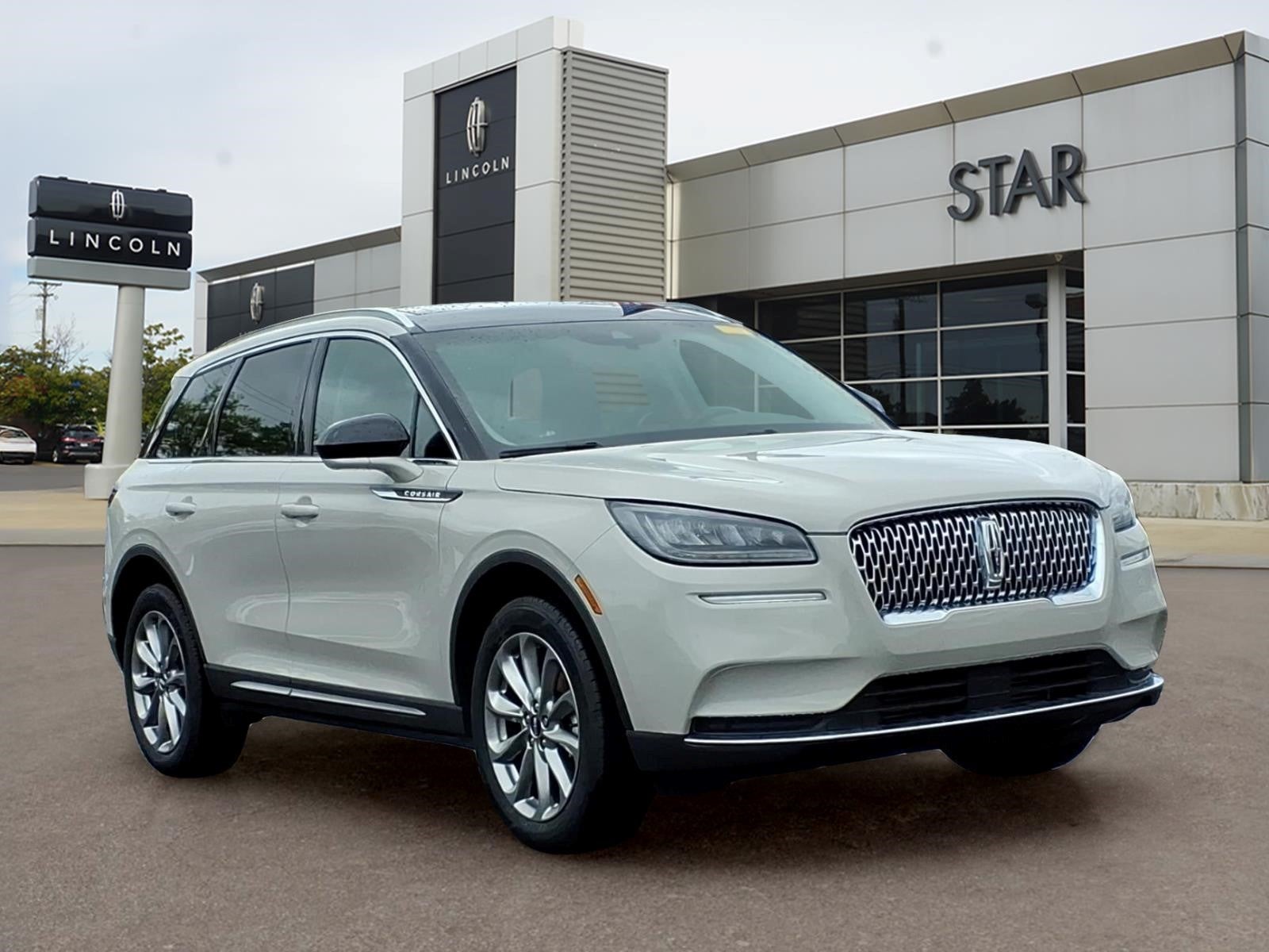 2022 Lincoln Corsair Standard