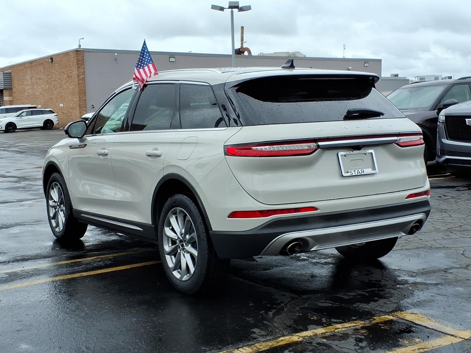 2022 Lincoln Corsair Standard