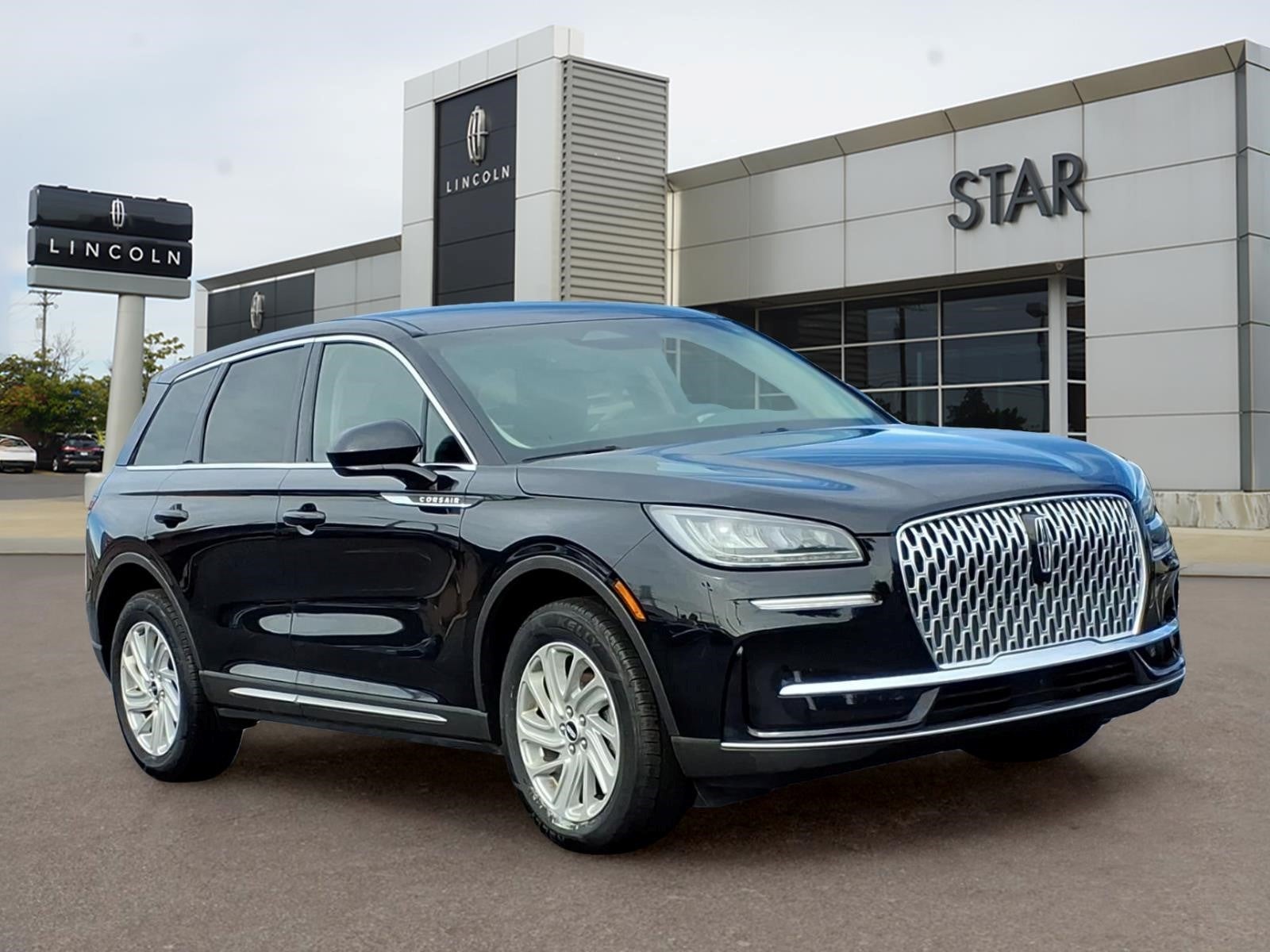 2023 Lincoln Corsair Standard