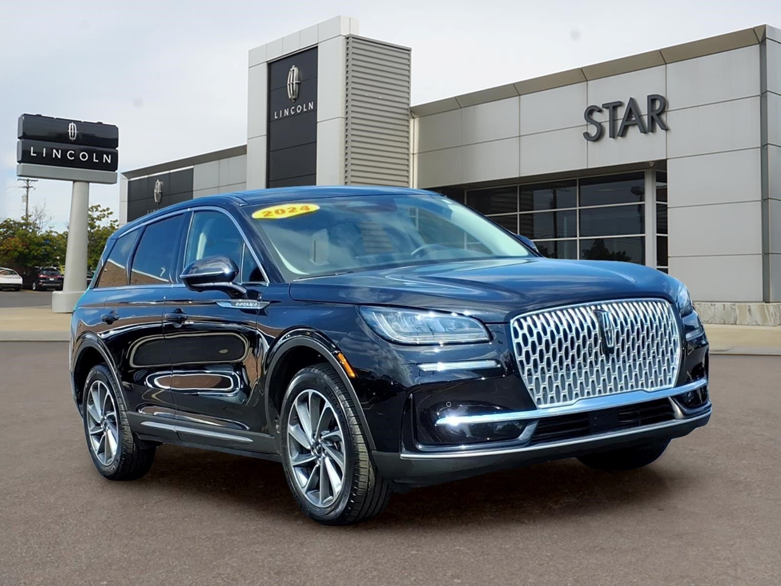 2024 Lincoln Corsair Premiere