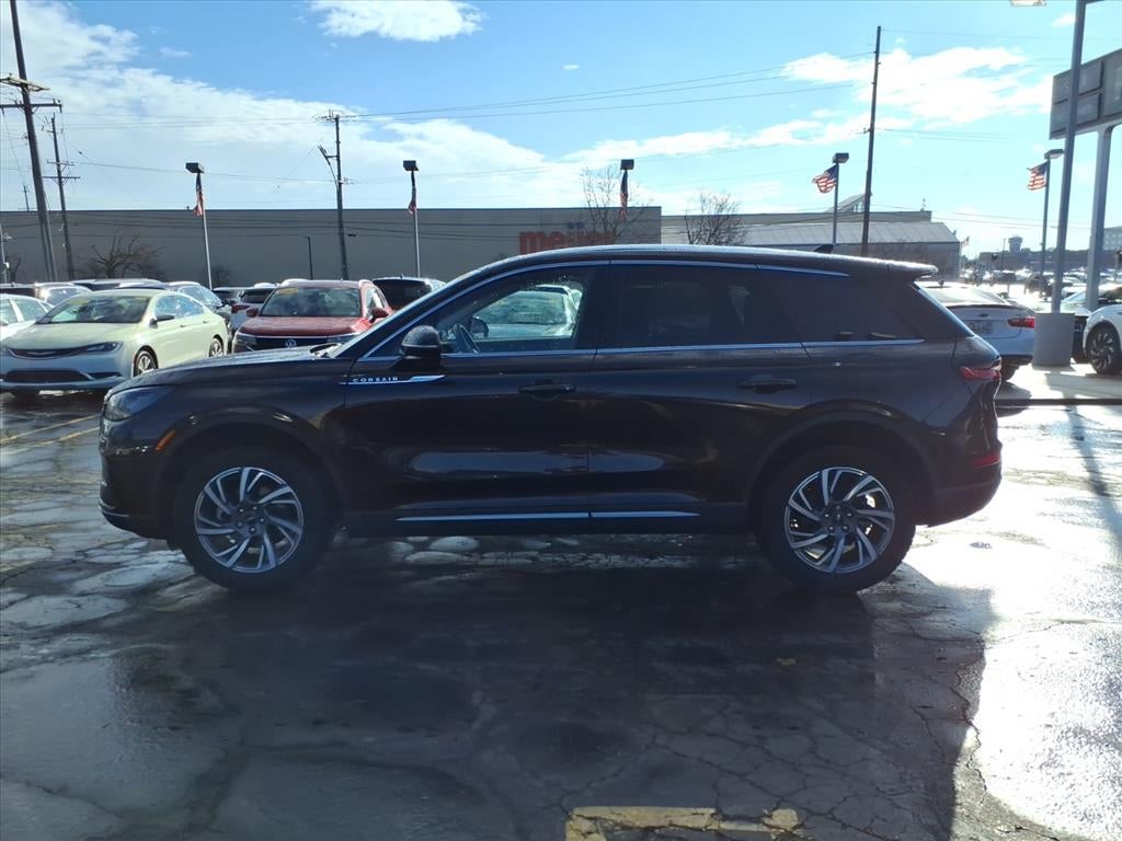 2023 Lincoln Corsair Standard