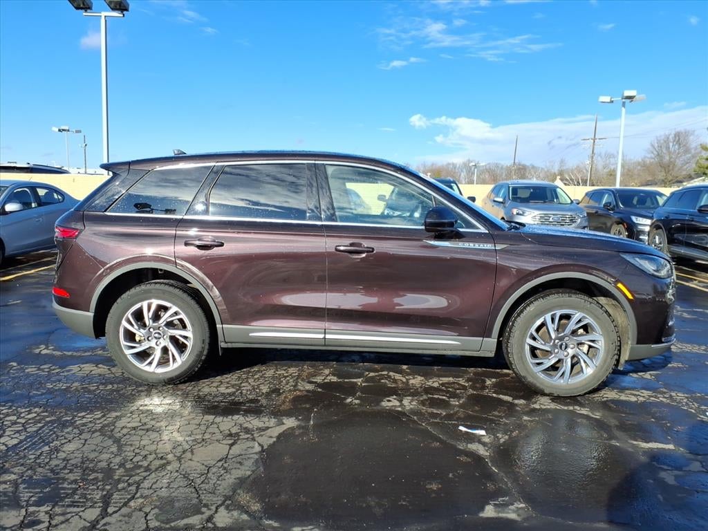 2023 Lincoln Corsair Standard