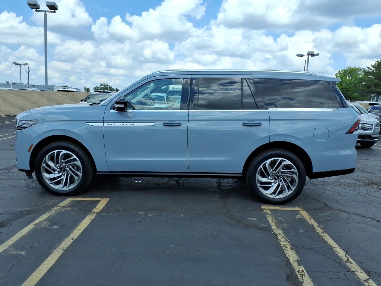 2025 Lincoln Navigator Reserve