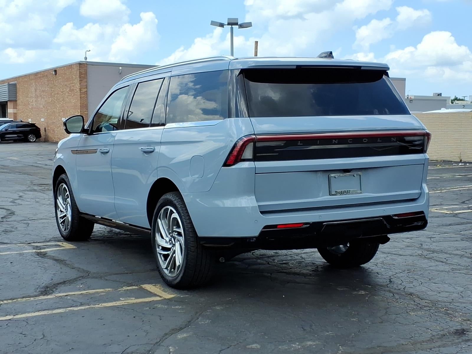 2025 Lincoln Navigator Reserve