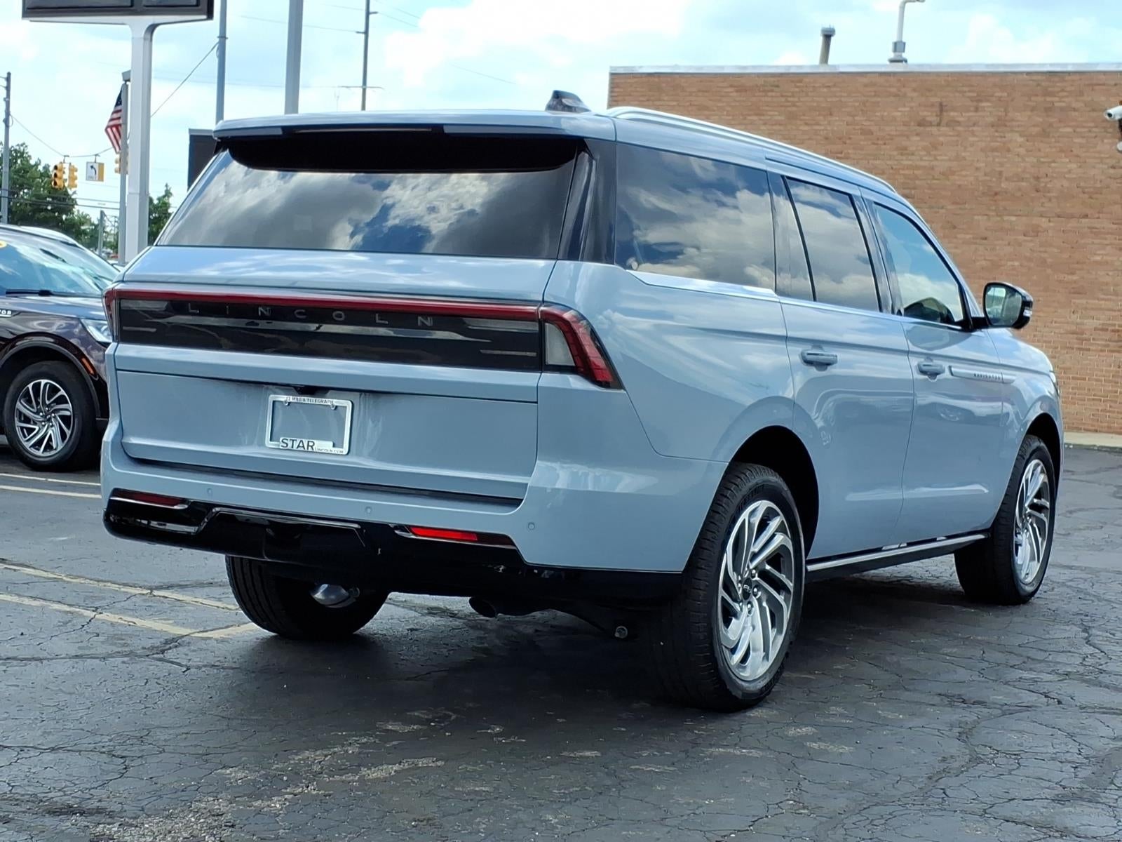 2025 Lincoln Navigator Reserve