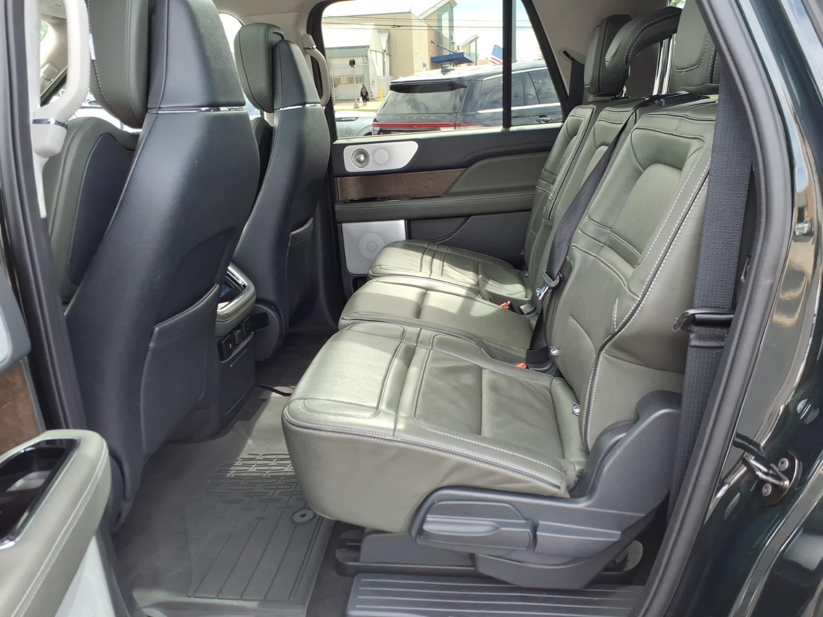 2024 Lincoln Navigator L Black Label