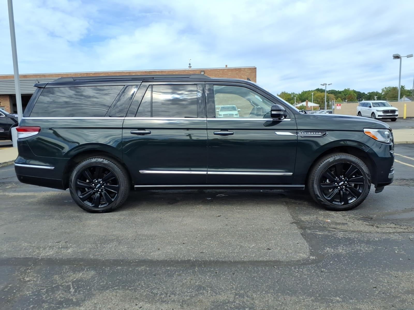 2024 Lincoln Navigator L Black Label