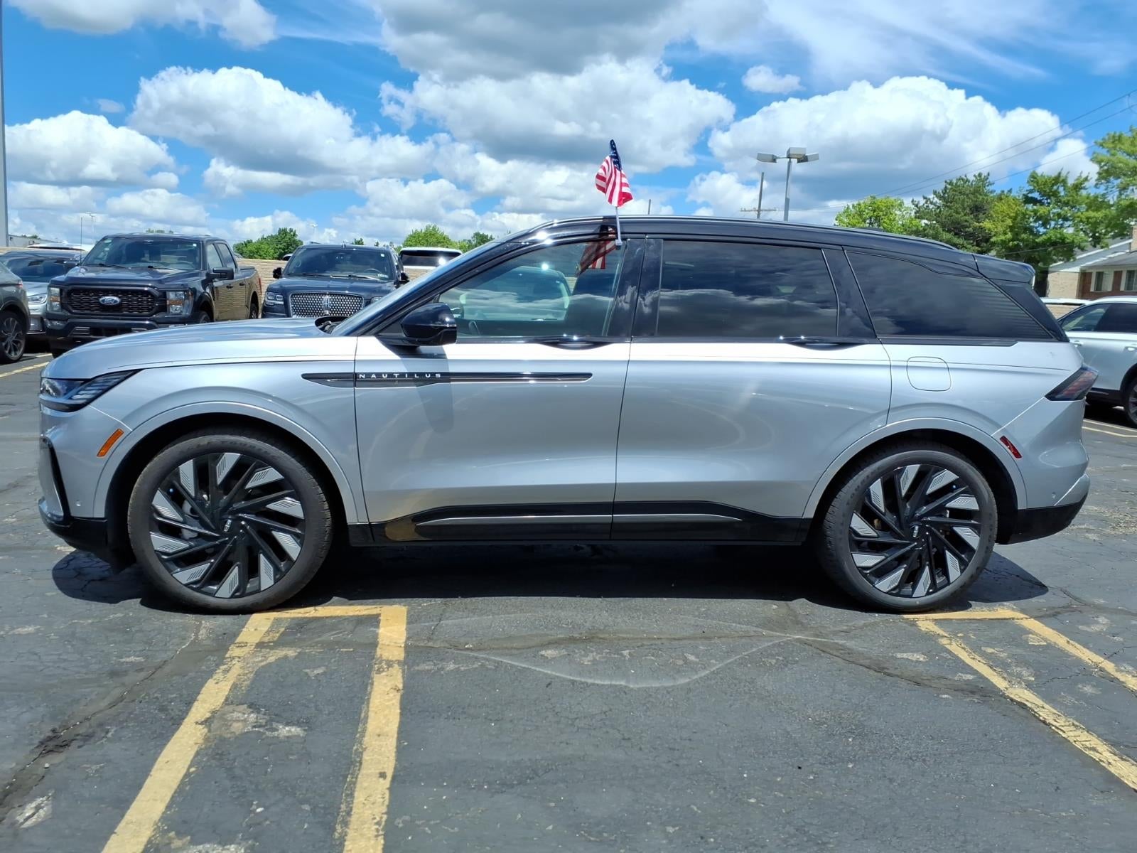 2024 Lincoln Nautilus Reserve