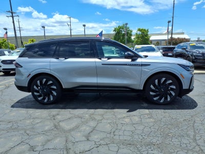 2024 Lincoln Nautilus Reserve