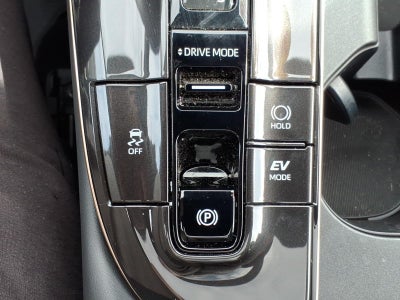 2025 Toyota Crown Signia Limited