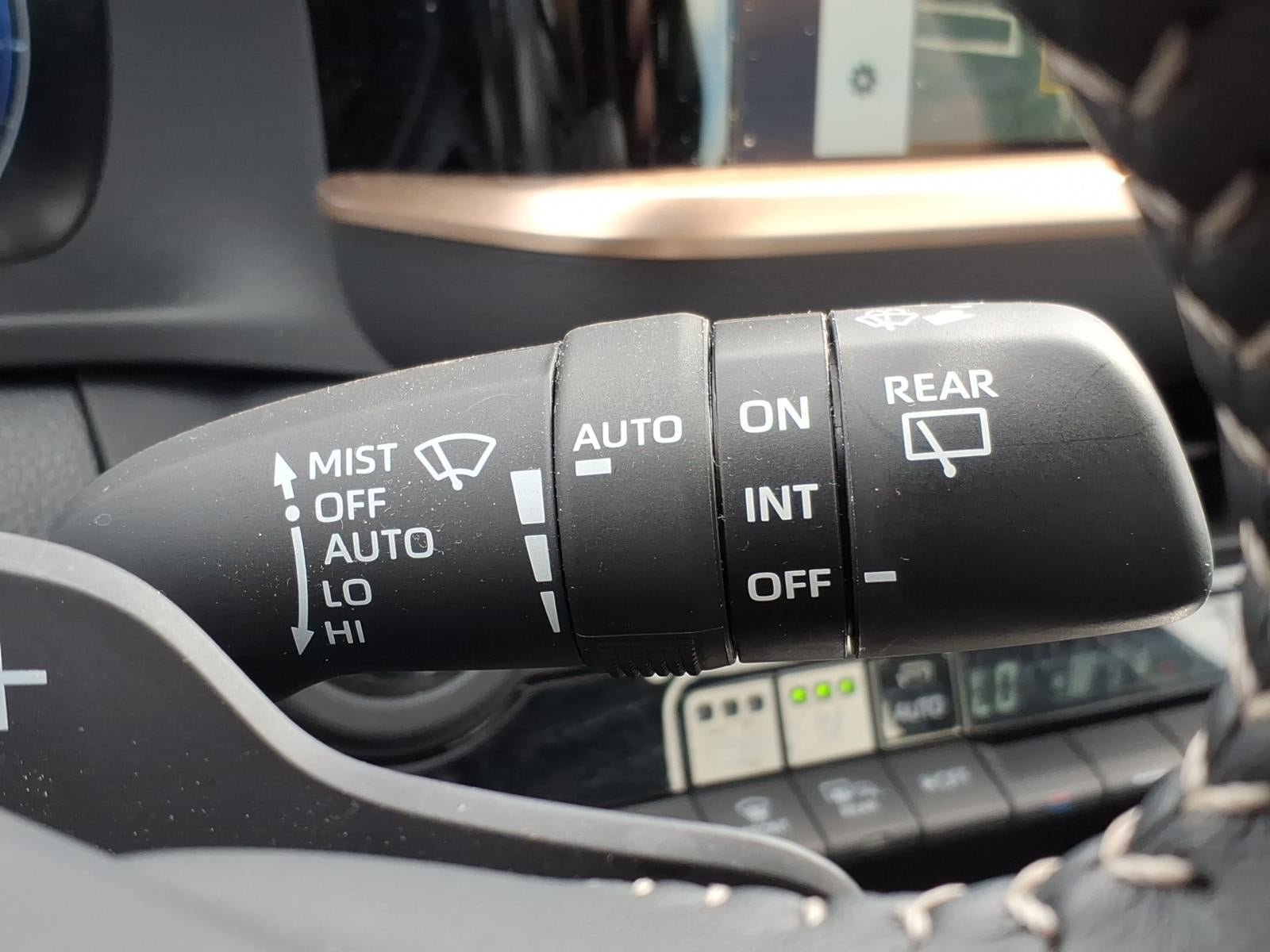 2025 Toyota Crown Signia Limited