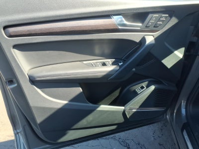 2024 Audi Q5 45 S line Premium quattro