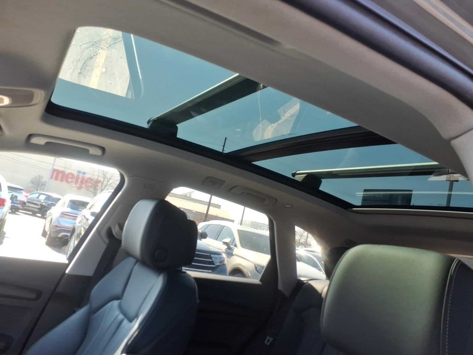 2024 Audi Q5 45 S line Premium quattro