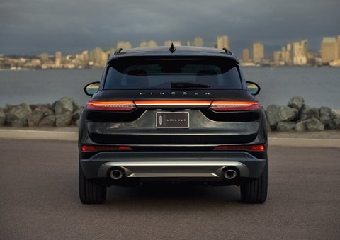The rear lighting of the 2025 Lincoln Corsair® SUV spans the entire width of the vehicle. | Star Lincoln in Southfield MI