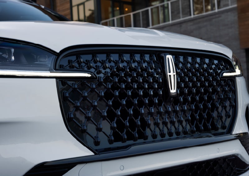 The front grille of a 2026 Lincoln Aviator® SUV is shown. | Star Lincoln in Southfield MI