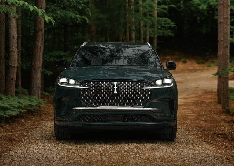 The front grille of a 2027 Lincoln Aviator® Black Label™ SUV is shown. | Star Lincoln in Southfield MI