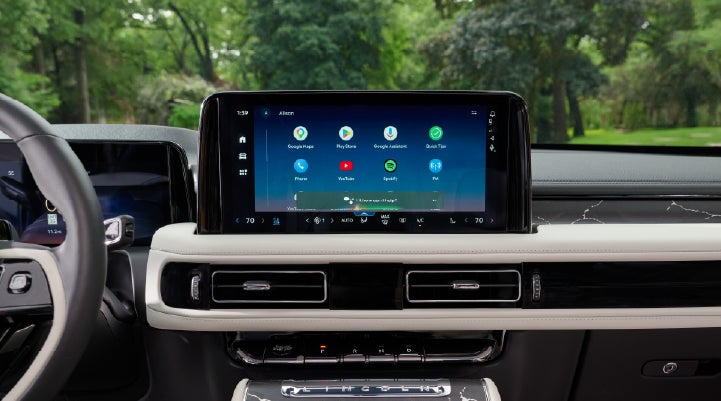 The center touchscreen inside a 2027 Lincoln Aviator® Black Label™ SUV | Star Lincoln in Southfield MI