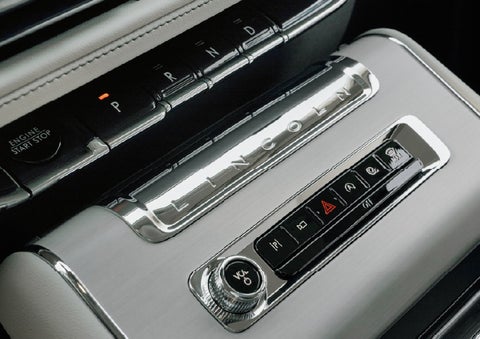 The piano key gear selector of a 2027 Lincoln Aviator® Back Label™ SUV. | Star Lincoln in Southfield MI